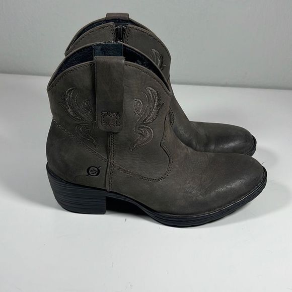 Born Womens Embroidered Leather Western Booties Boots Side Zip Gray Size 6.5 - Picture 4 of 9